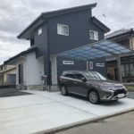 土間コンクリートとカーポート